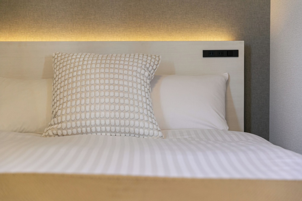 スーペリア スイート 禁煙 シティビュー 客室16 | Living like Hotel Hakata Premium