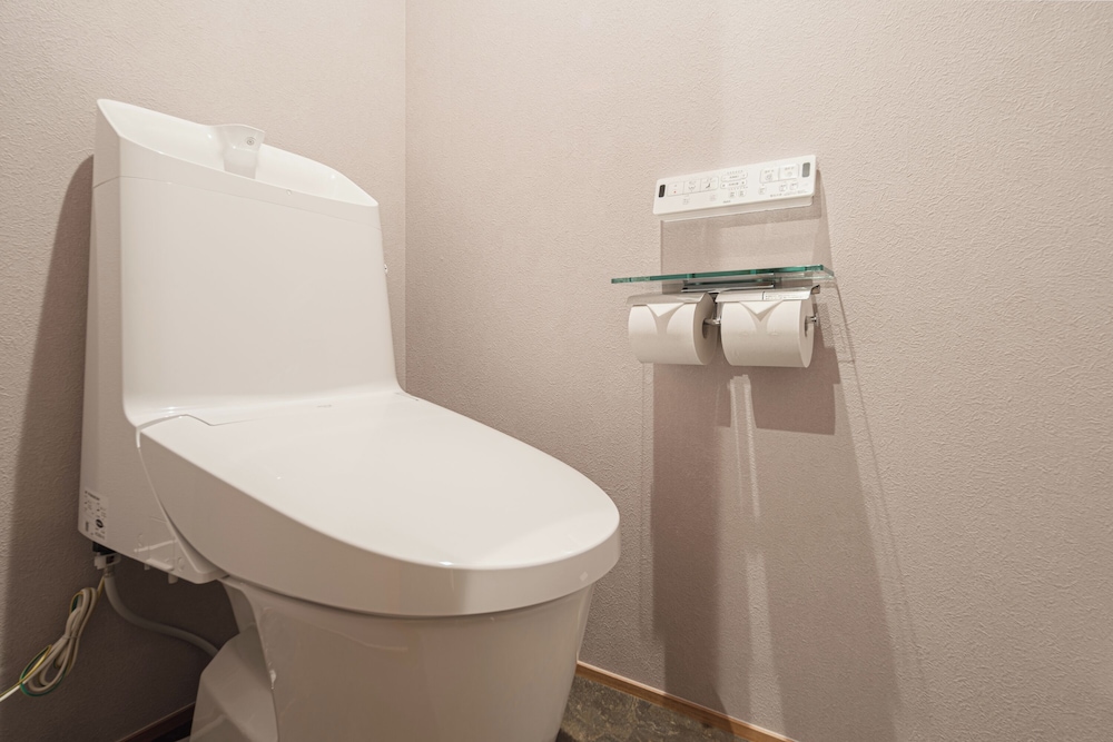 スタンダード ツインルーム バスルーム1 | グランドベースMIRAI