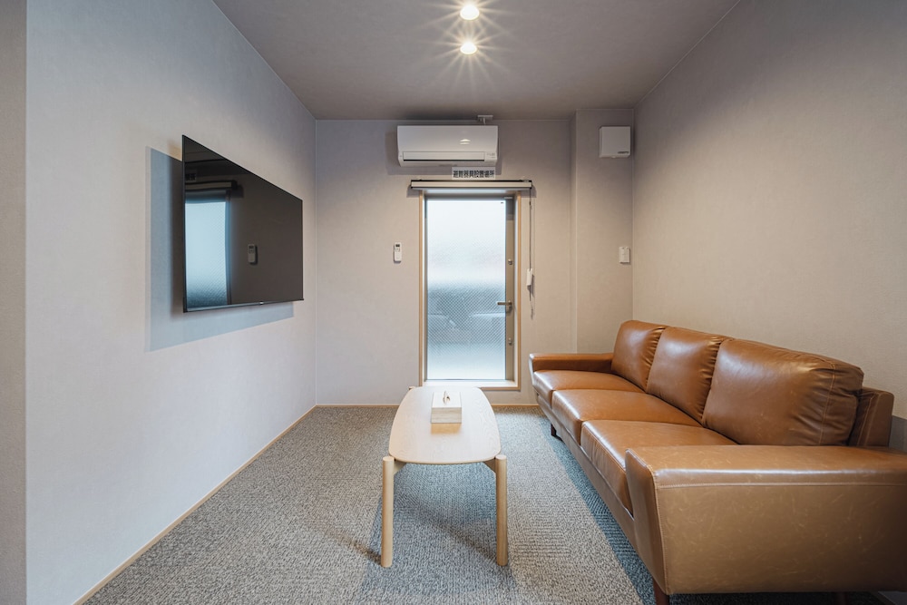 ファミリー 4 人部屋 客室1 | グランドベースMIRAI