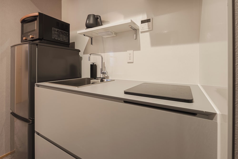 ダブルまたはツインルーム 専用キッチン0 | グランドベースMIRAI
