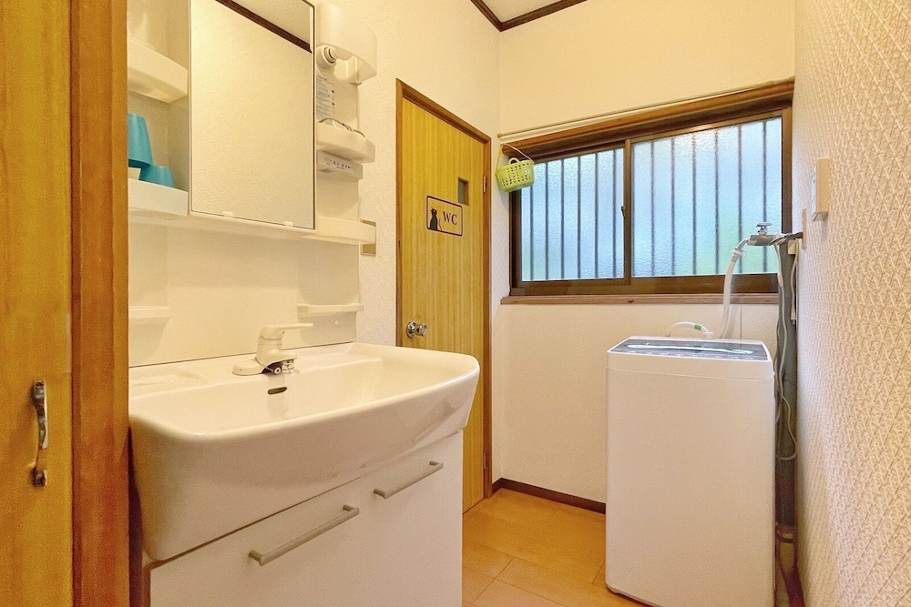 ランドリー ルーム1 | 森華～shinka～別邸