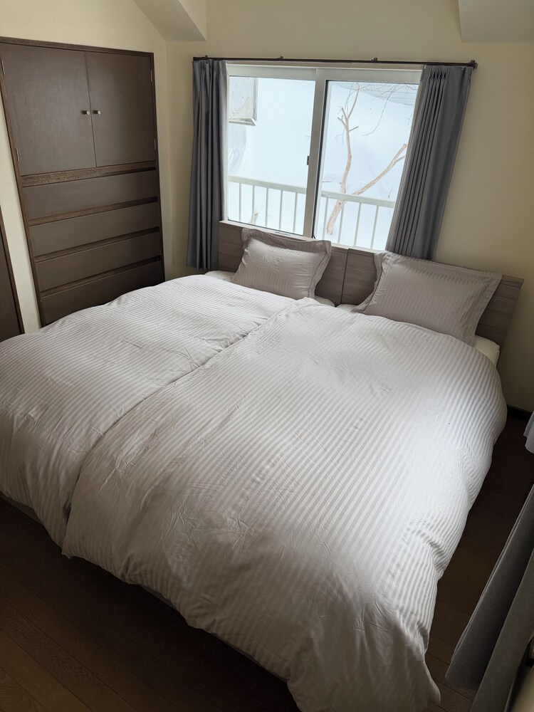 ルーム ラナイ ガーデンビュー 客室4 | 青山ハウス