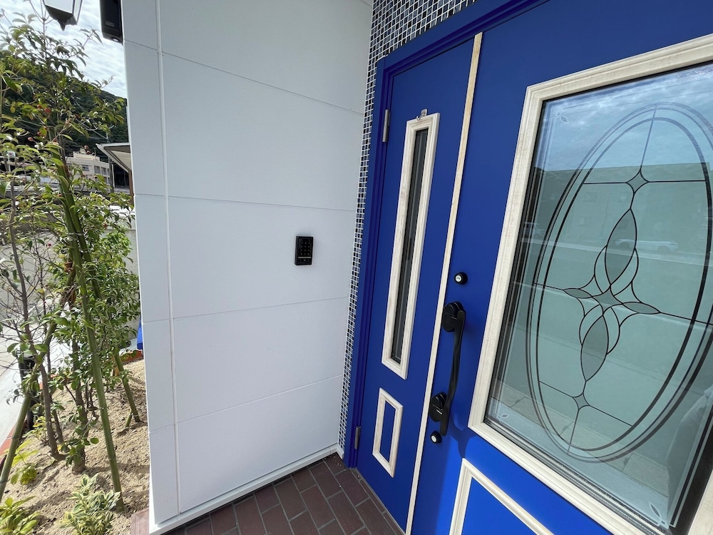 外観1 | ＴＩＮＹ　ＨＯＴＥＬ宿り木　上五島（タイニーホテル宿り木上五島）