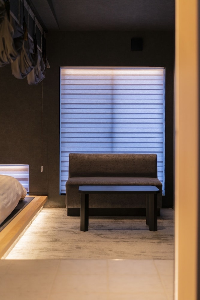 グランド ダブルルーム キングベッド 1 台 客室2 | moire HOTEL YOSHIWARA