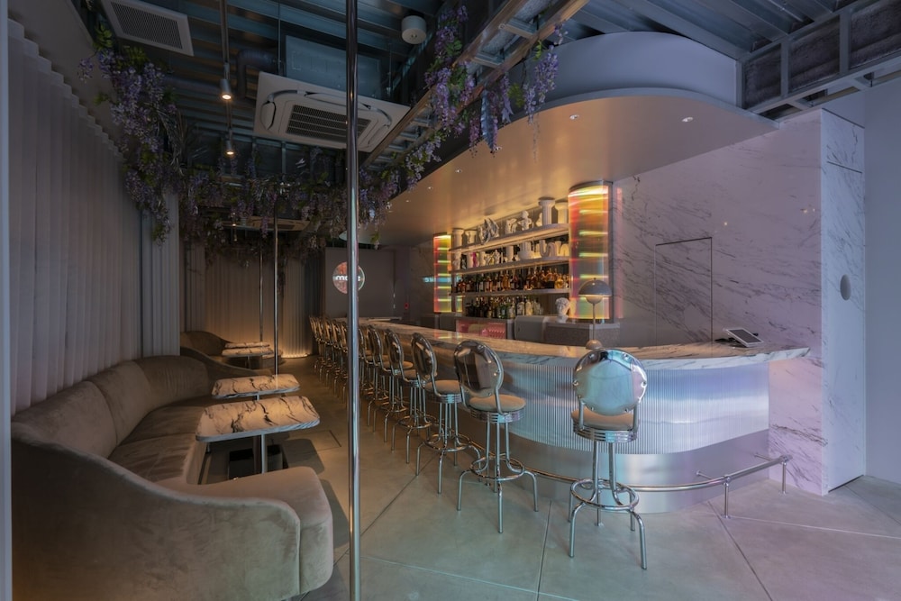 バー (施設内)1 | moire HOTEL YOSHIWARA