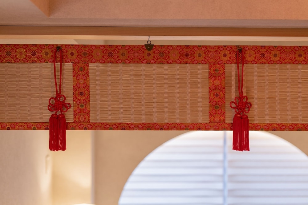 グランド ダブルルーム ベッド (複数台) 客室2 | moire HOTEL YOSHIWARA