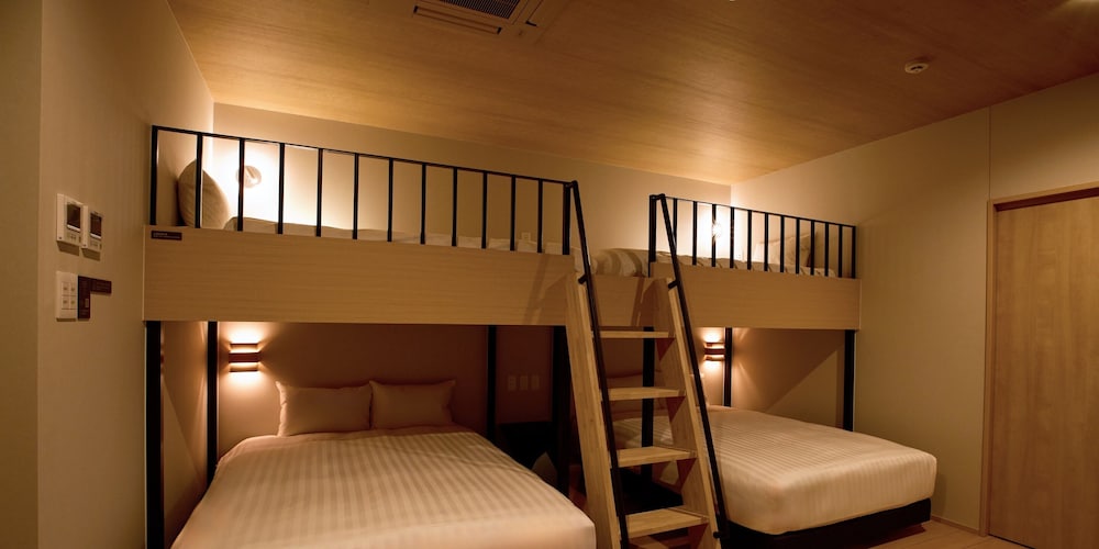 [B]バンクベッド(2ダブル+2シングル) 6名定員 禁煙 客室8 | Rakuten STAY あわら温泉