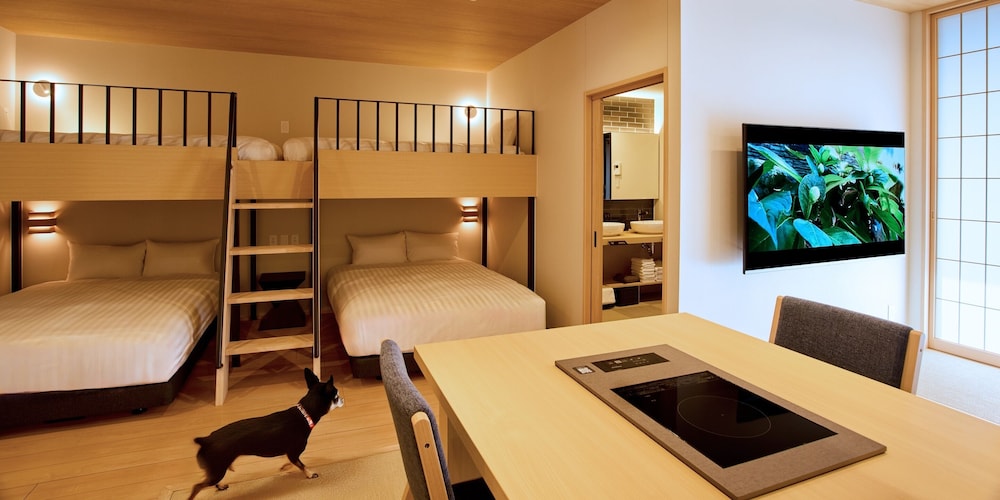 [B]バンクベッド(ドッグフレンドリー) 6名定員 禁煙 | Rakuten STAY あわら温泉