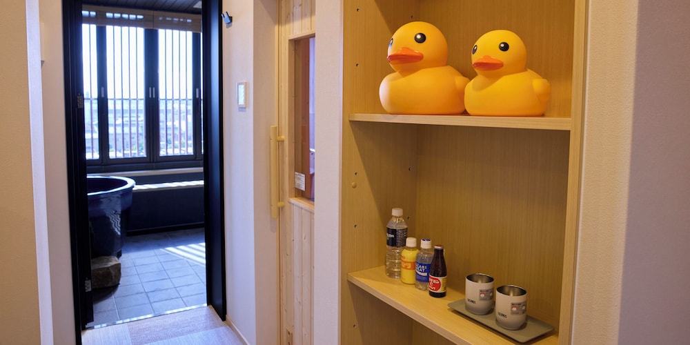 [A] 2ダブル+2布団/6名定員 禁煙 客室5 | Rakuten STAY あわら温泉