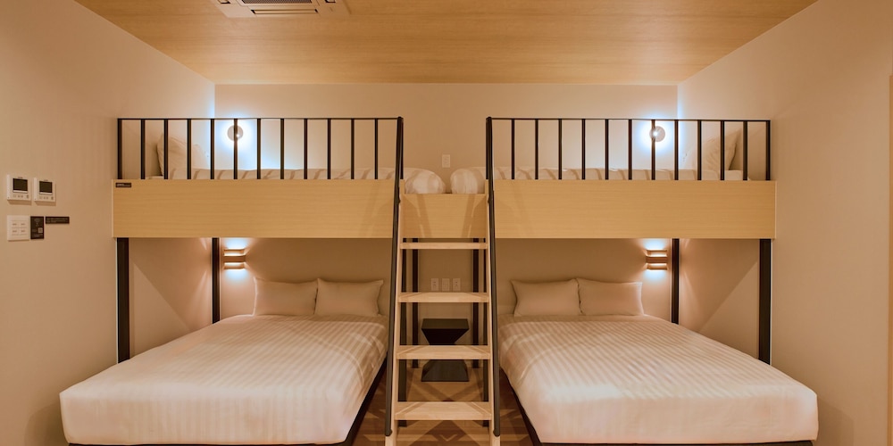 [B]バンクベッド(2ダブル+2シングル) 6名定員 禁煙 客室6 | Rakuten STAY あわら温泉