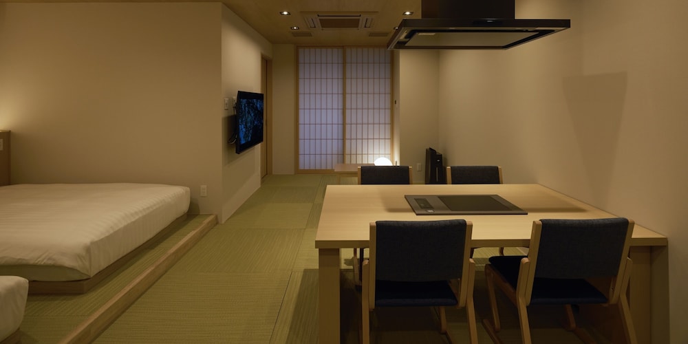[C]2ダブルベッド/4名定員 禁煙 | Rakuten STAY あわら温泉