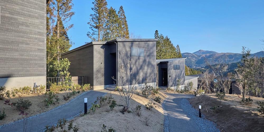 [C]2クイーン+2デイベッド/天然温泉,サウナ 禁煙 外観1 | Rakuten STAY VILLA 由布院温泉