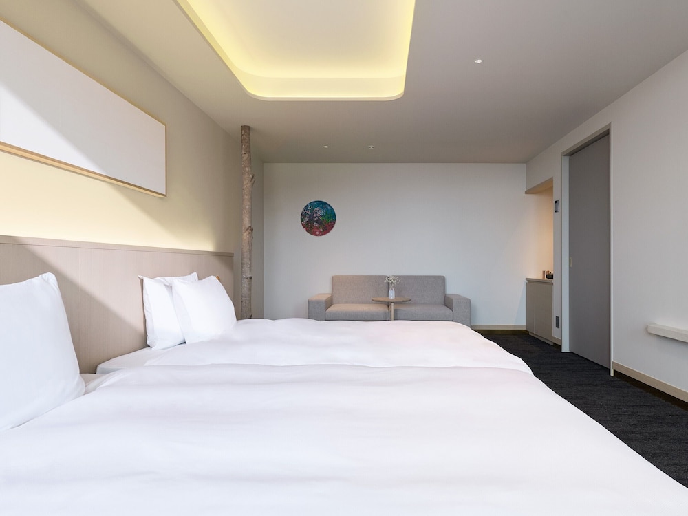 ツインルーム バルコニー 客室0 | HOTEL FORK & KNIFE Miyajima - 2026 年 3 月 28 日開業