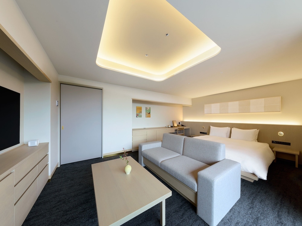 デラックス ダブルルーム バルコニー 客室1 | HOTEL FORK & KNIFE Miyajima - 2026 年 3 月 28 日開業