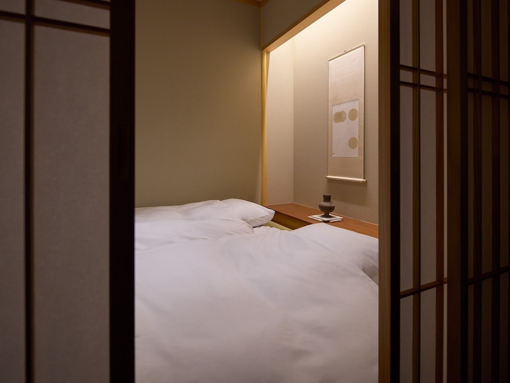 プレミアム スイート サウナ 客室8 | HOTEL FORK & KNIFE Miyajima - 2026 年 3 月 28 日開業