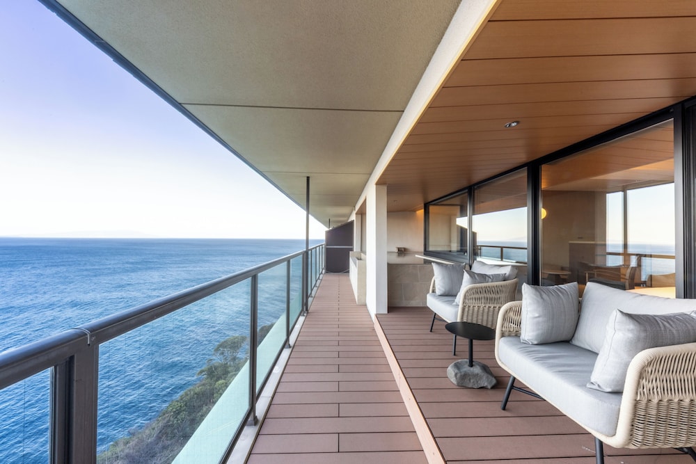 スタンダード ルーム 専用バスルーム オーシャンビュー バルコニーからの眺望0 | 伊豆リトリート 熱川粋光 by 温故知新