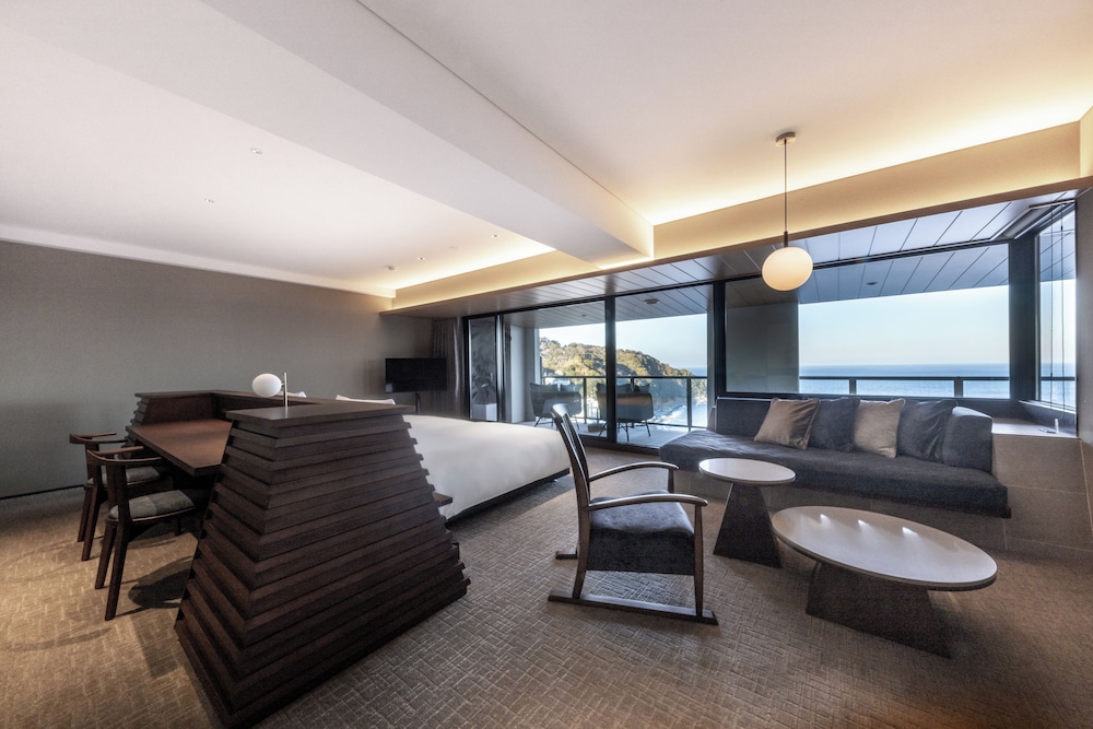 スタンダード ルーム 専用バスルーム オーシャンビュー | 伊豆リトリート 熱川粋光 by 温故知新