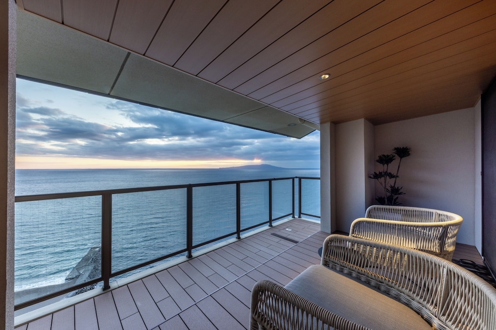 ラグジュアリー スイート サウナ オーシャンビュー バルコニーからの眺望0 | 伊豆リトリート 熱川粋光 by 温故知新