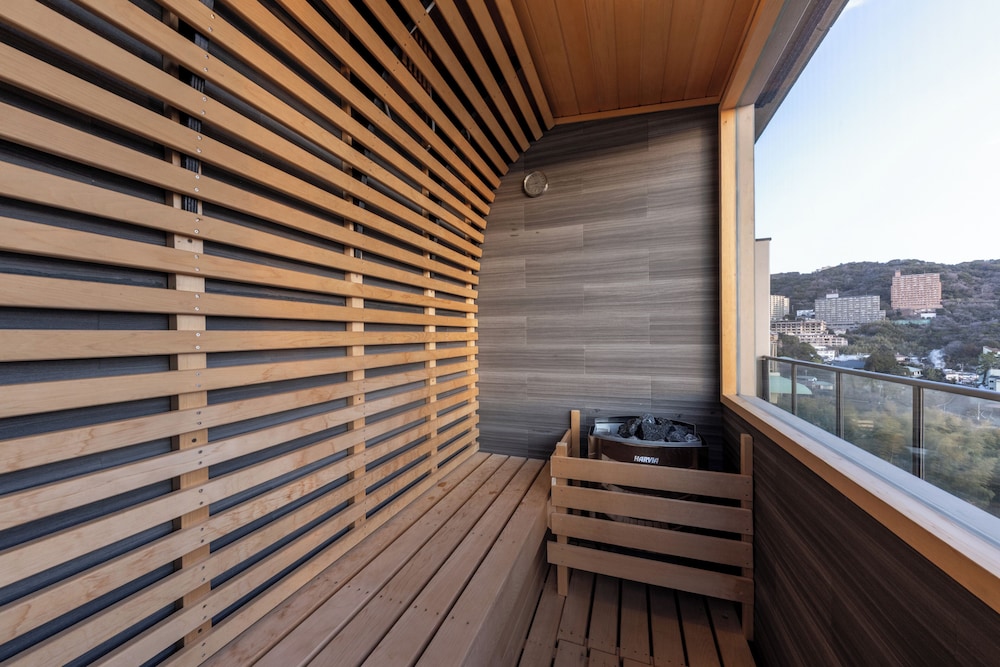 ファミリー スイート サウナ オーシャンビュー バスルームの設備1 | 伊豆リトリート 熱川粋光 by 温故知新