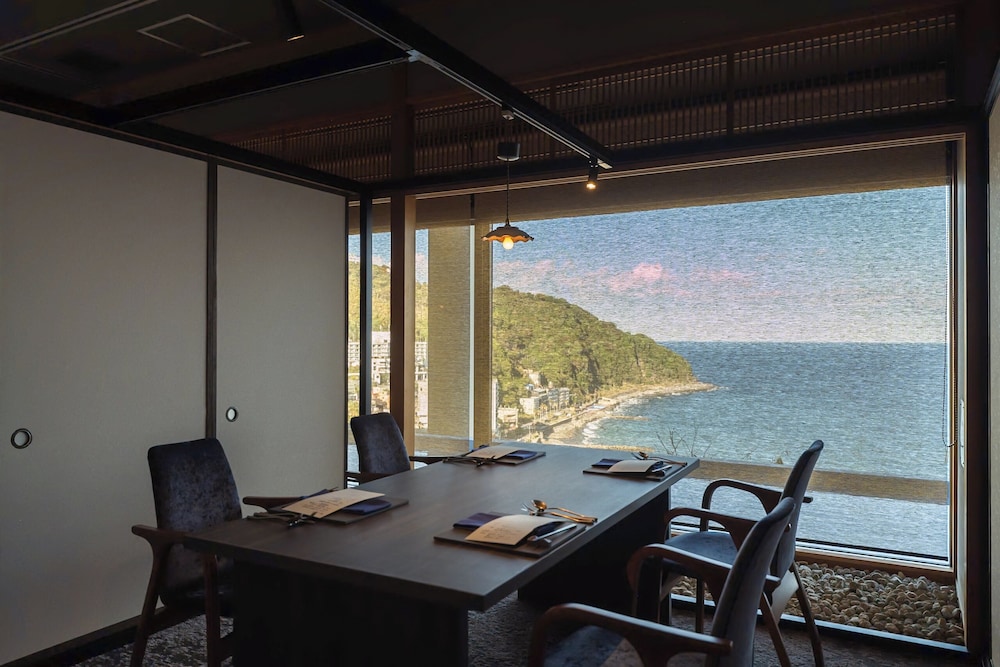 会議室1 | 伊豆リトリート 熱川粋光 by 温故知新