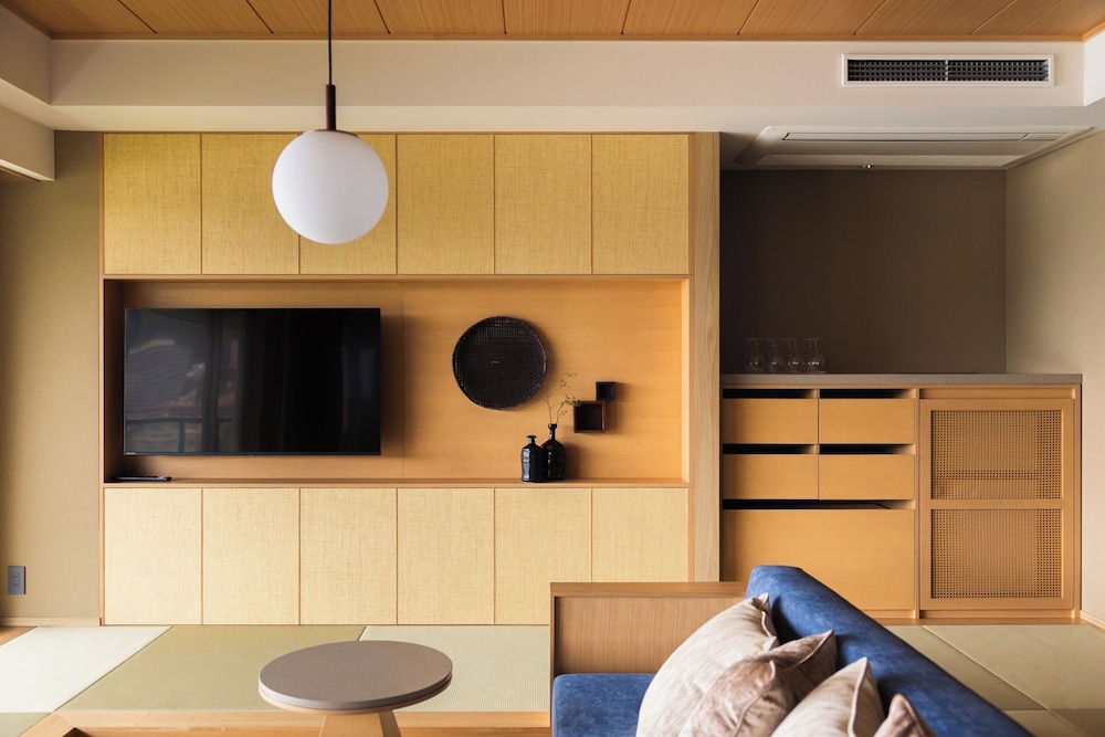 スーペリア ルーム 専用バスルーム オーシャンビュー 客室1 | 伊豆リトリート 熱川粋光 by 温故知新