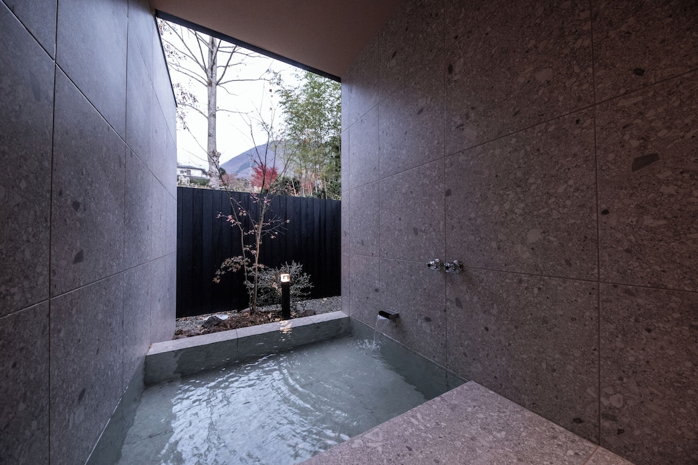 プレミア ツインルーム 禁煙 (01,02) バスルーム0 | HOTEL MODA