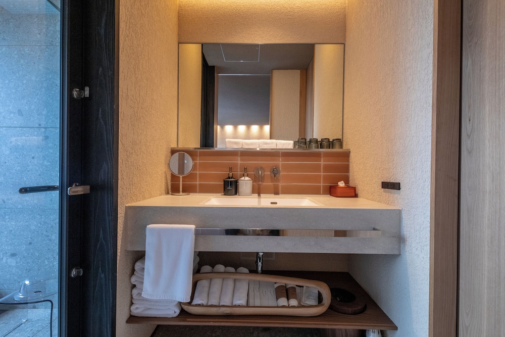 スーペリア ツインルーム 禁煙 (06,07) 客室3 | HOTEL MODA