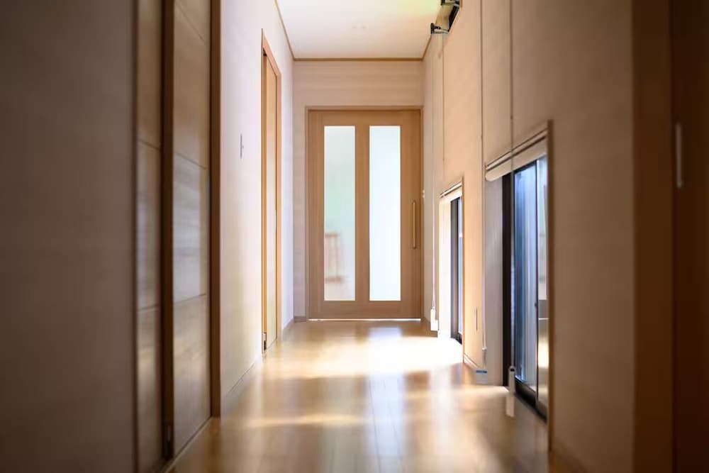 フロント1 | アートステイ箱根