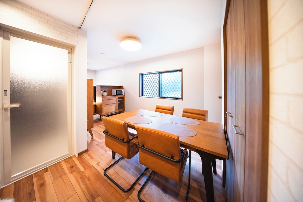 アパートメント シティビュー リビング エリア1 | Private House 花奏