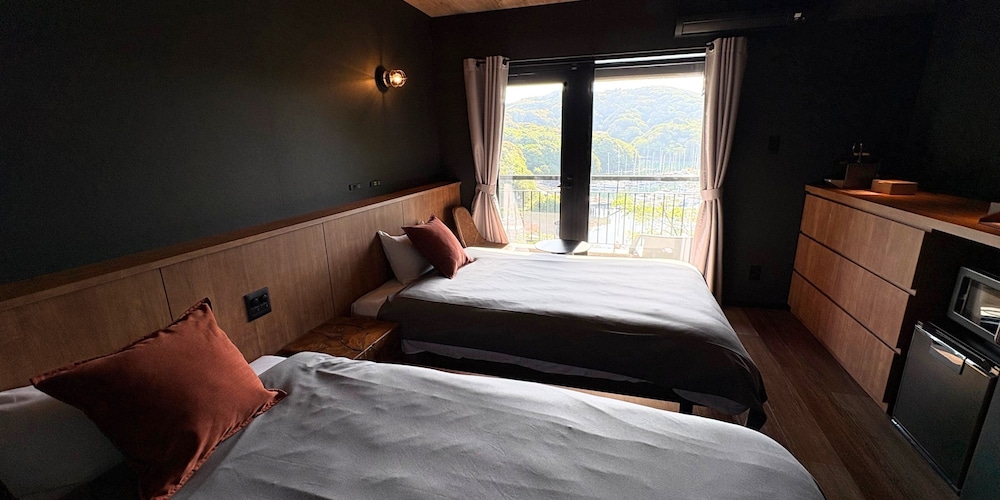 スタンダード ツインルーム ラナイ オーシャンビュー | Retreat Hotel ENTO ISESHIMA