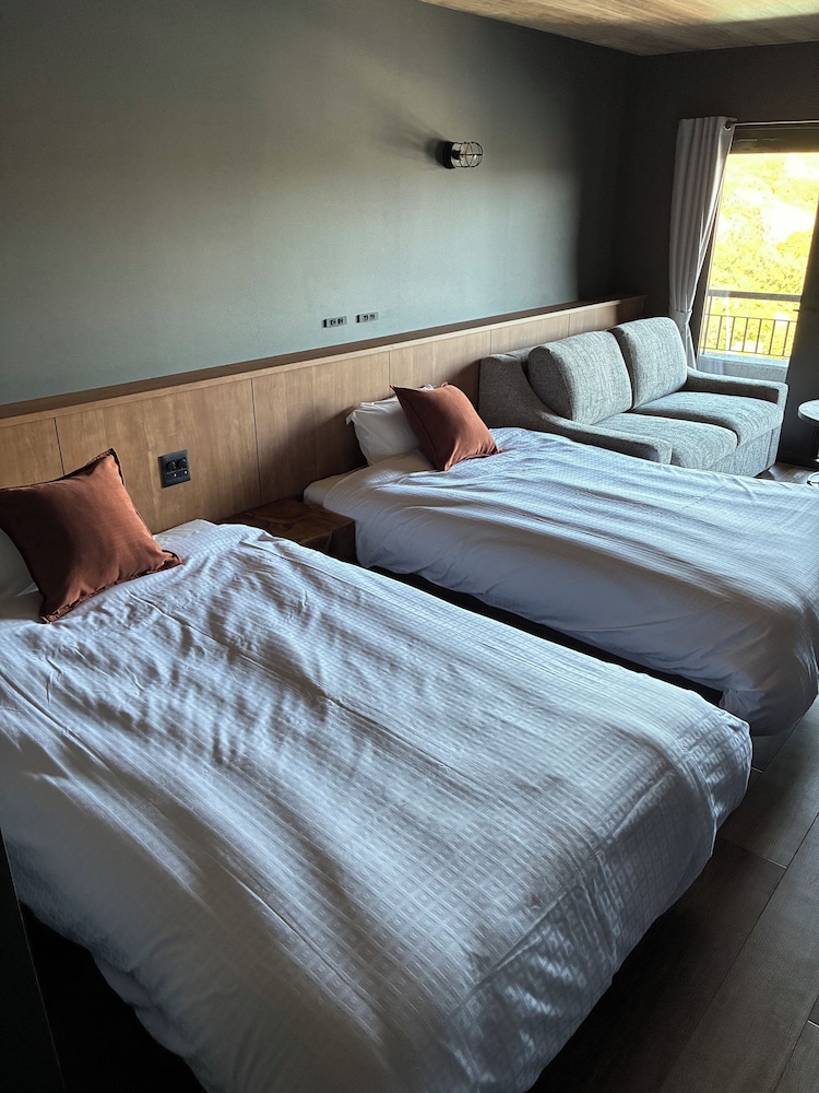 スーペリア ルーム ラナイ オーシャンビュー 客室1 | Retreat Hotel ENTO ISESHIMA