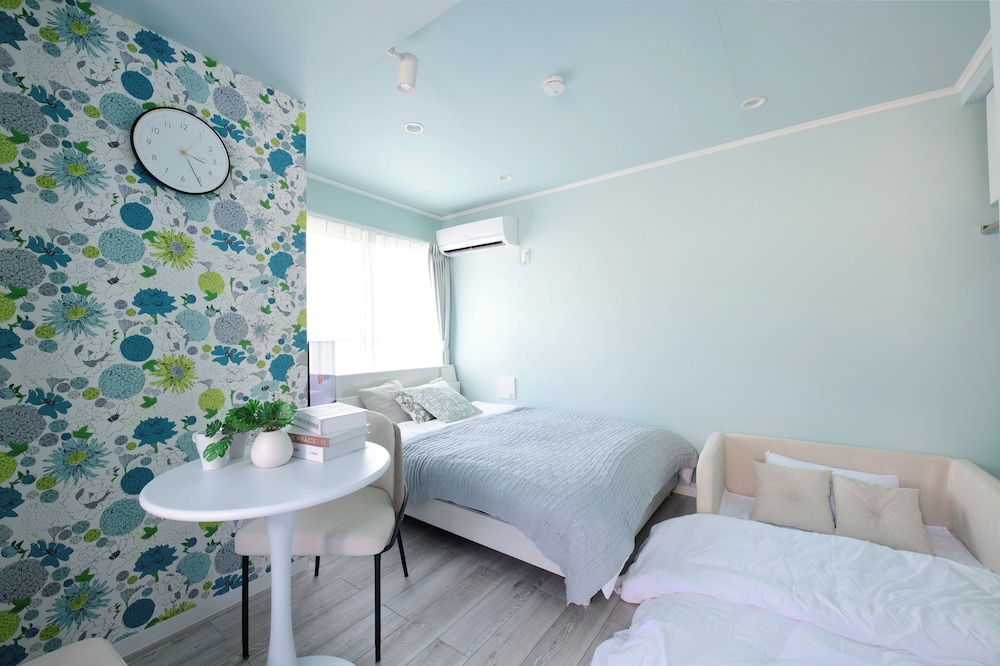 ベーシック ダブルまたはツインルーム 禁煙 シティビュー 客室3 | スカイフィール大久保B棟