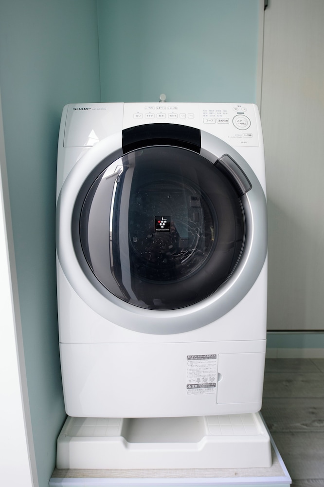 ベーシック ダブルまたはツインルーム 禁煙 シティビュー ランドリー0 | スカイフィール大久保B棟