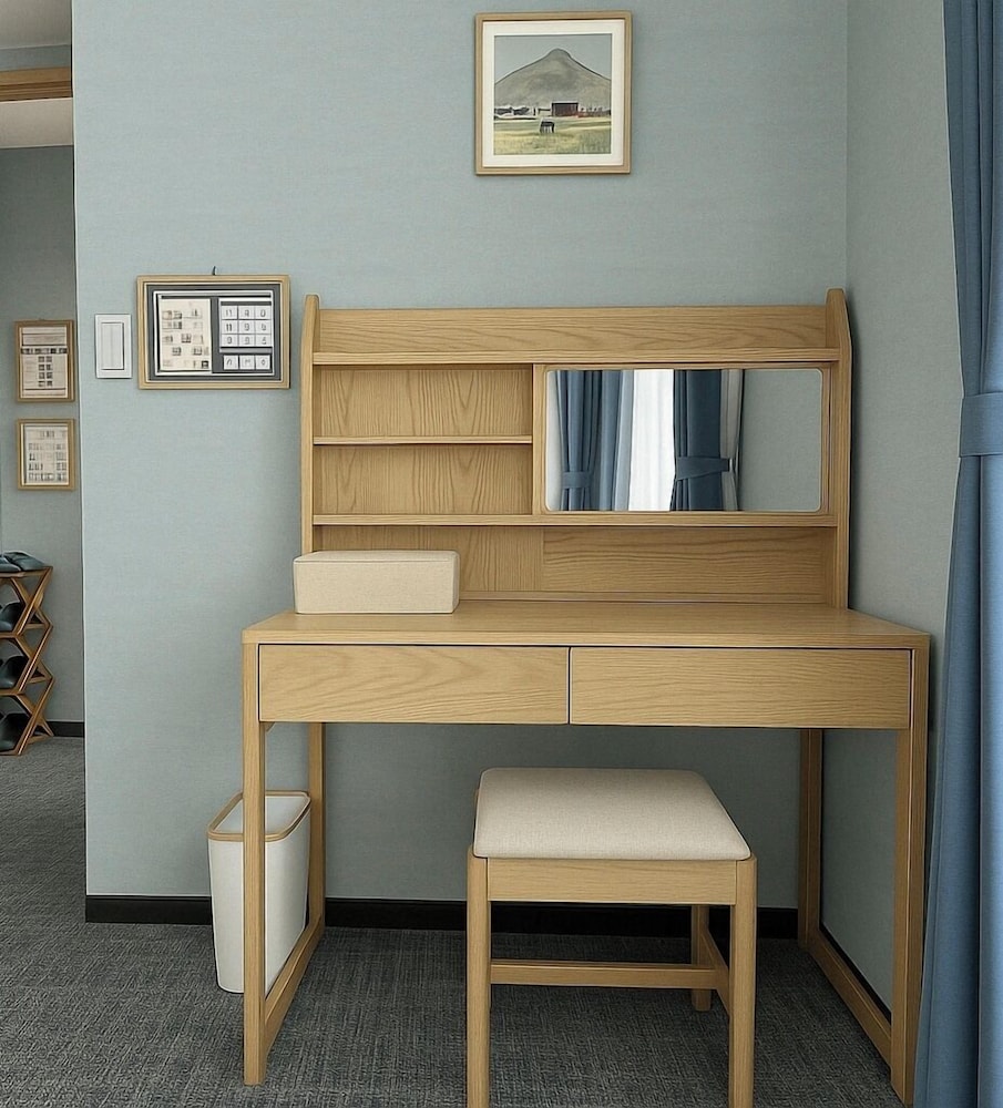 ファミリー 4 人部屋 ベッド (複数台) 禁煙 バルコニー 客室11 | AOMUGIHOTEL-Otsuka