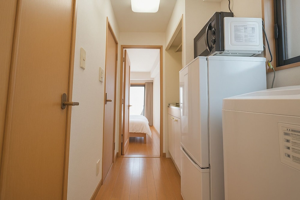 ビジネス ダブルルーム クイーンベッド 1 台 禁煙 バルコニー 客室7 | AOMUGIHOTEL-Otsuka