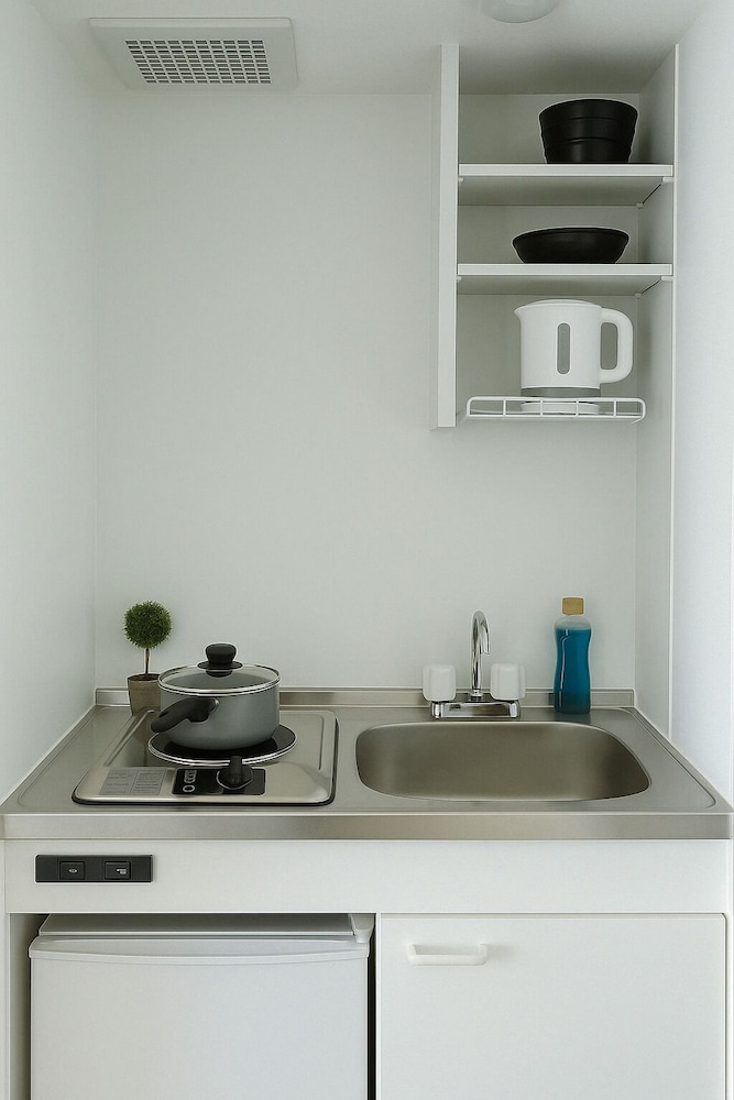 ファミリー 4 人部屋 ベッド (複数台) 禁煙 バルコニー 専用簡易キッチン0 | AOMUGIHOTEL-Otsuka