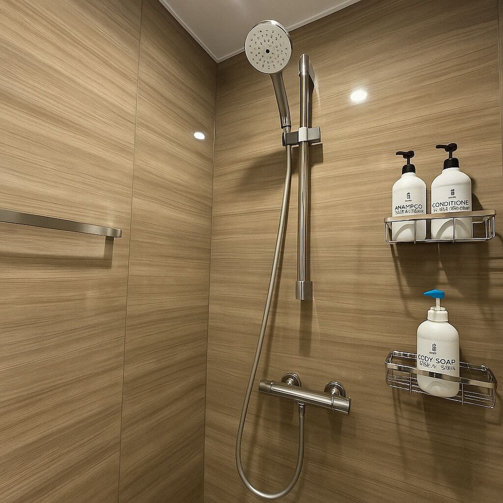 ファミリー 4 人部屋 ベッド (複数台) 禁煙 バルコニー バスルーム0 | AOMUGIHOTEL-Otsuka