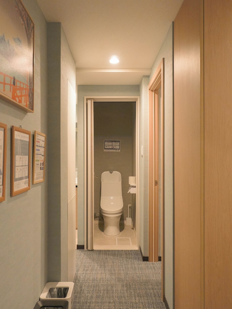 ファミリー 4 人部屋 ベッド (複数台) 禁煙 バルコニー 客室2 | AOMUGIHOTEL-Otsuka