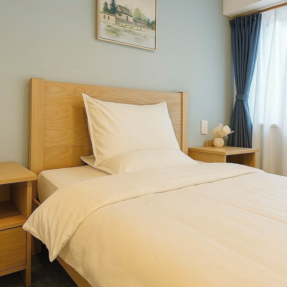 エリート ダブルルーム クイーンベッド 1 台 禁煙 バルコニー 客室8 | AOMUGIHOTEL-Otsuka