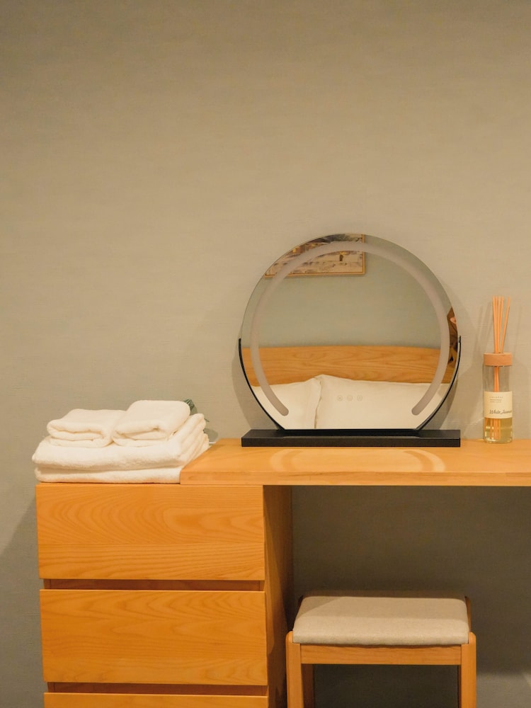 エリート ダブルルーム クイーンベッド 1 台 禁煙 バルコニー 客室9 | AOMUGIHOTEL-Otsuka