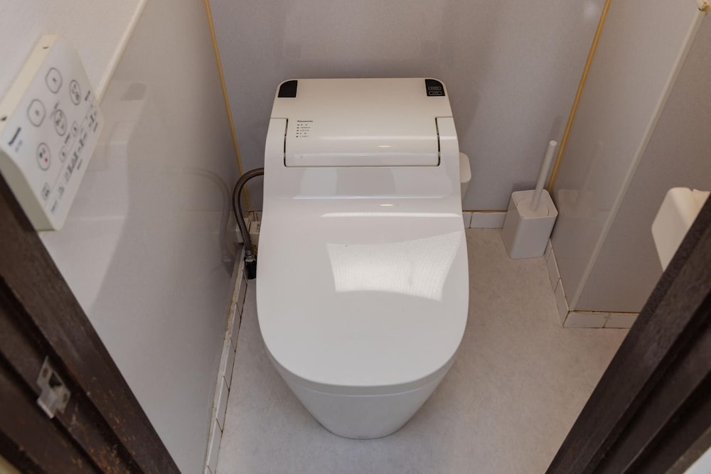 ベーシック アパートメント 禁煙 バルコニー (#4) 補高便座2 | HouseHotel五反田