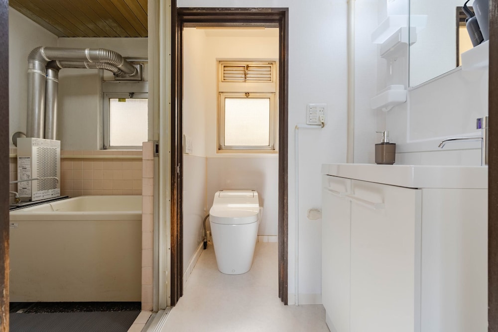 ベーシック アパートメント 禁煙 バルコニー (#4) 補高便座0 | HouseHotel五反田