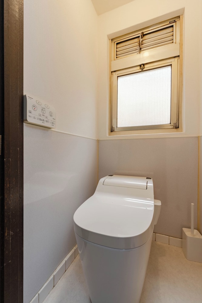 ベーシック アパートメント 禁煙 バルコニー (#4) 補高便座1 | HouseHotel五反田