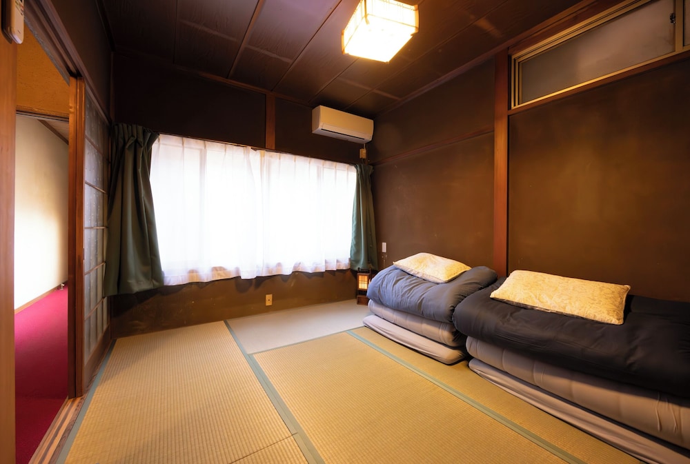 スタンダード ツインルーム 禁煙 客室2 | 旅籠屋さとう