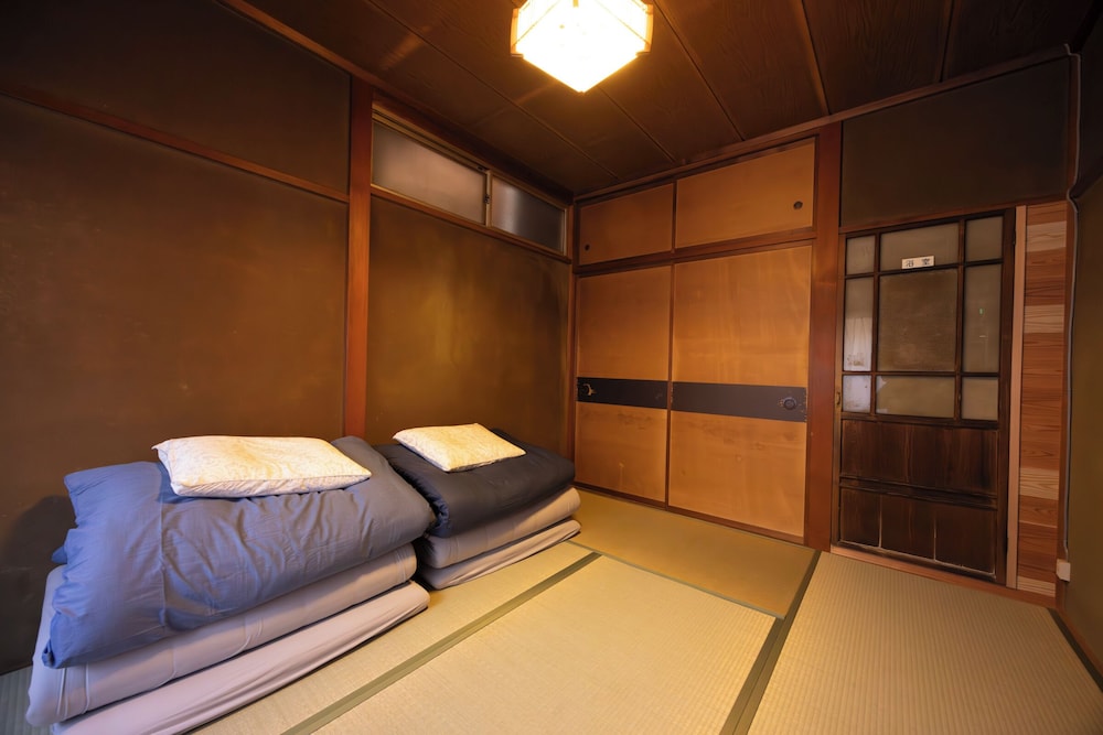 スタンダード ツインルーム 禁煙 客室1 | 旅籠屋さとう