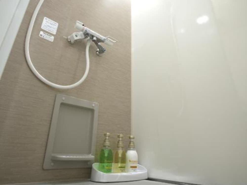 スタンダード ツインルーム 禁煙 バスルーム1 | HOTEL Reise Basis