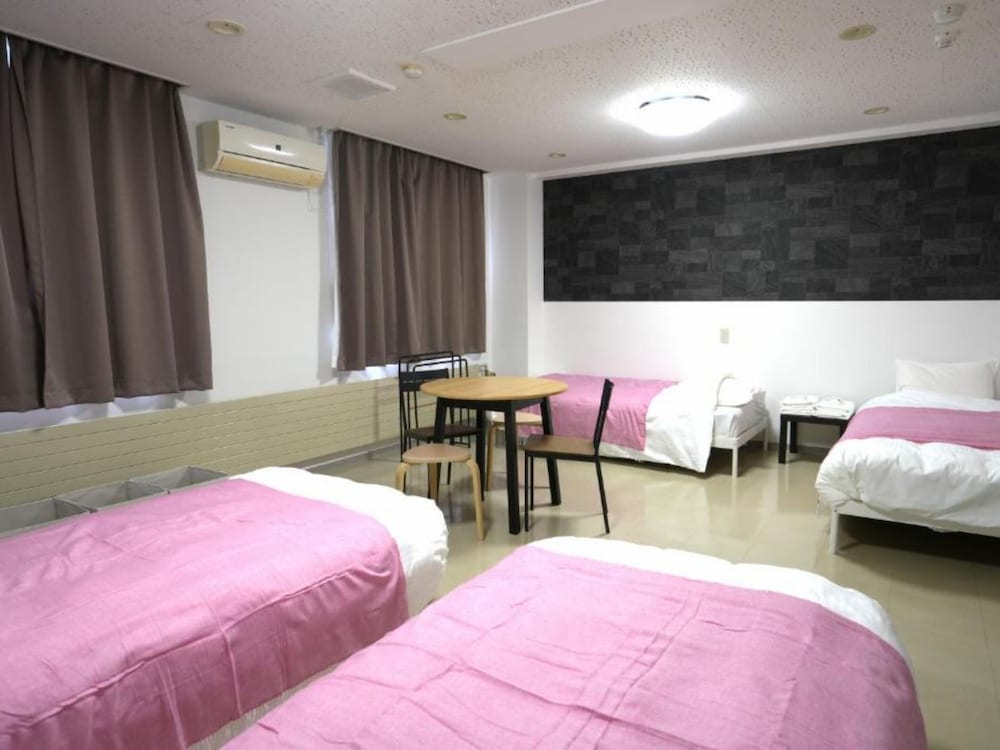 エコノミー 4 人部屋 禁煙 客室2 | HOTEL Reise Basis