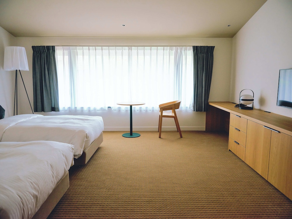 プライベートツインルームB 禁煙 客室3 | BIRD HOTEL