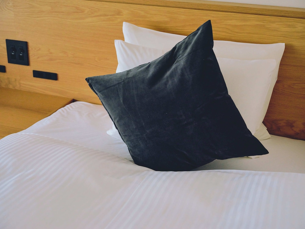 プライベートツインルームB 禁煙 客室5 | BIRD HOTEL