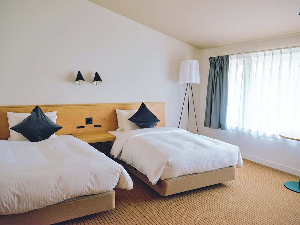 プライベートツインルームB 禁煙 客室2 | BIRD HOTEL